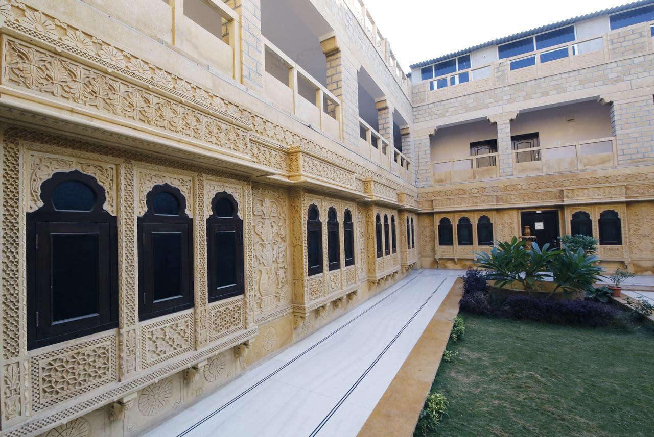 Hotel Neeraj Jaisalmer Exteriör bild
